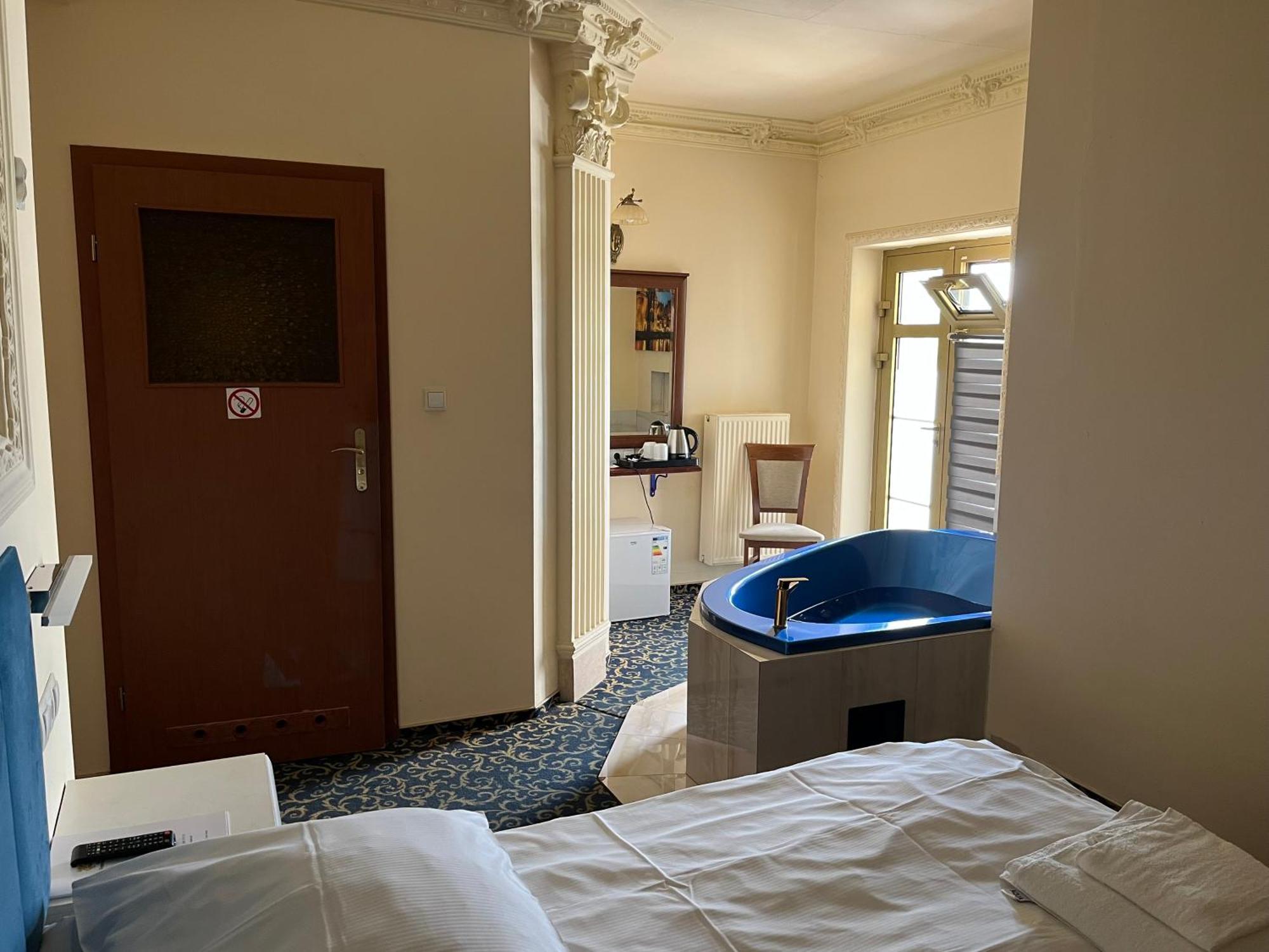 Hotel Venecia Palace Michałowice Esterno foto