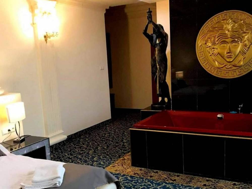 Hotel Venecia Palace Michałowice Esterno foto